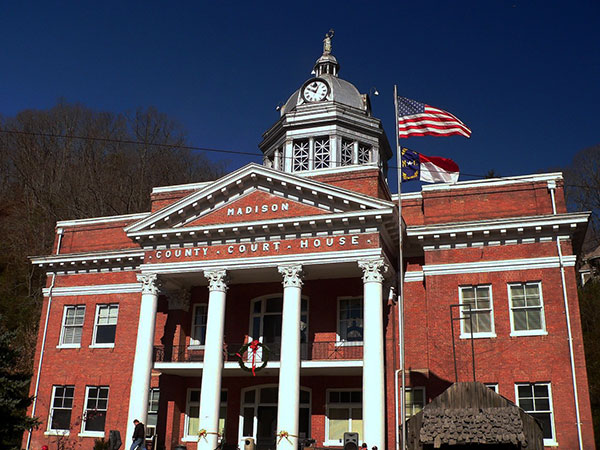 madison-county-nc-courthouse